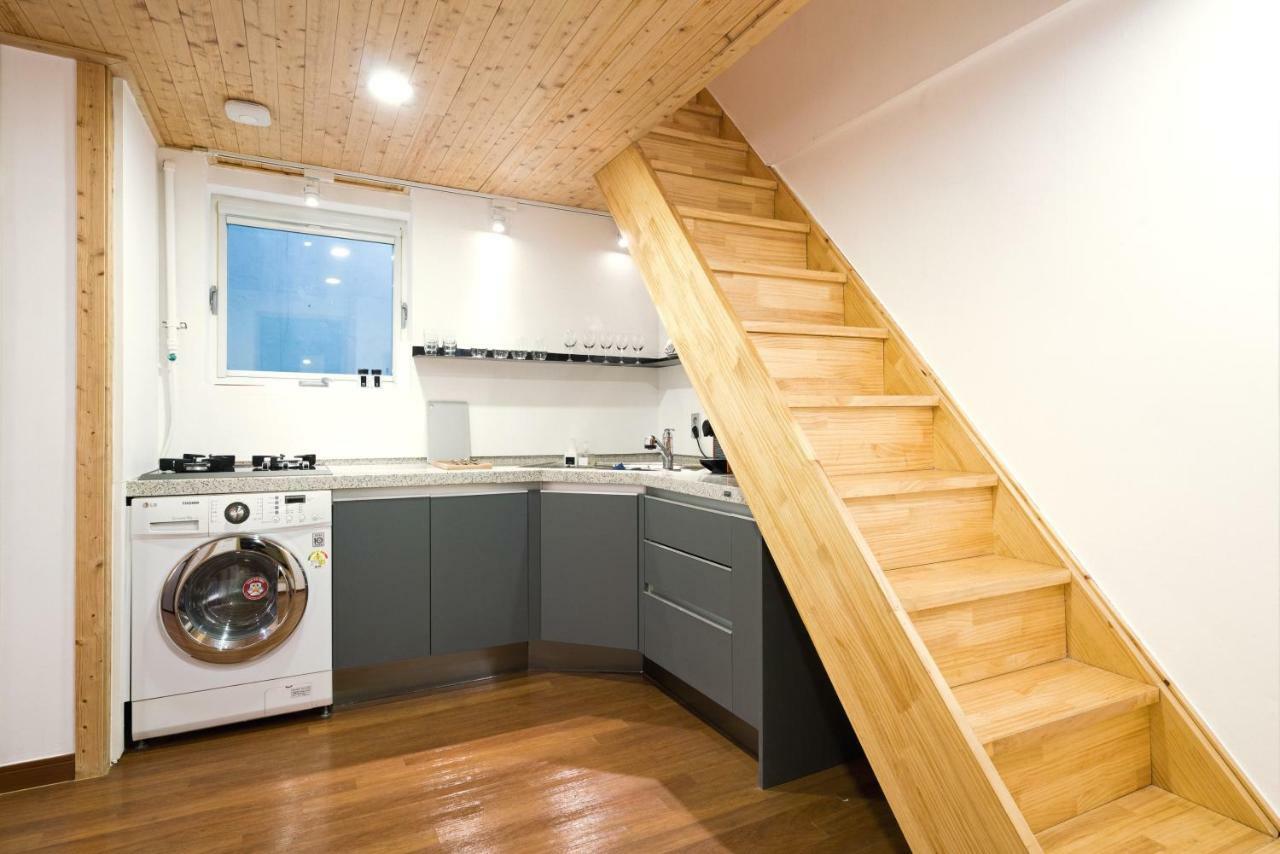 Seochon Youngrakjae Hanok Guest house