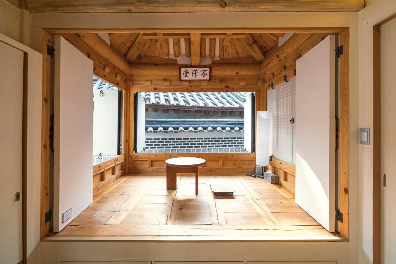 Seochon Youngrakjae Hanok Guest house