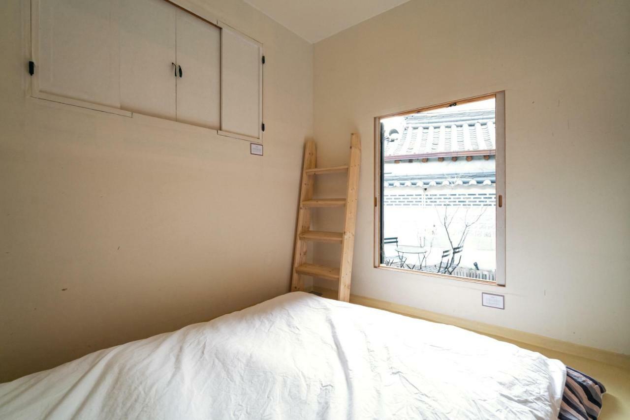 Seochon Youngrakjae Hanok Guest house